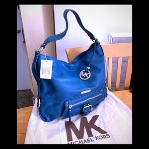 NWT MICHAEL Michael Kors Austin Leather Shoulder Tote